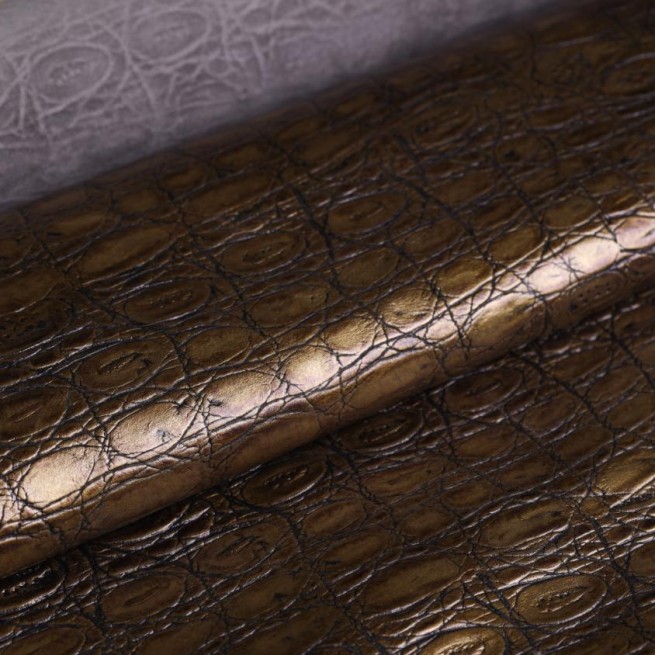 Кусок кожи коричневый-бронза глянец STAMP CROCO 1,5  мм